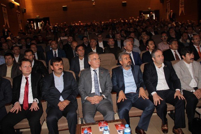 Ak Partili Şahin, Memur-sen Karabük Buluşmasında Konuştu
