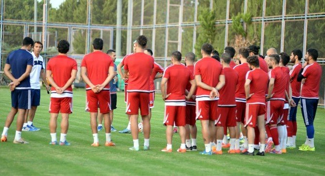 Bülent Korkmaz: "Farklı Bir Mersin İdmanyurdu Olacak"