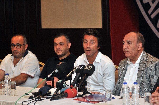 Bülent Korkmaz İmzayı Attı