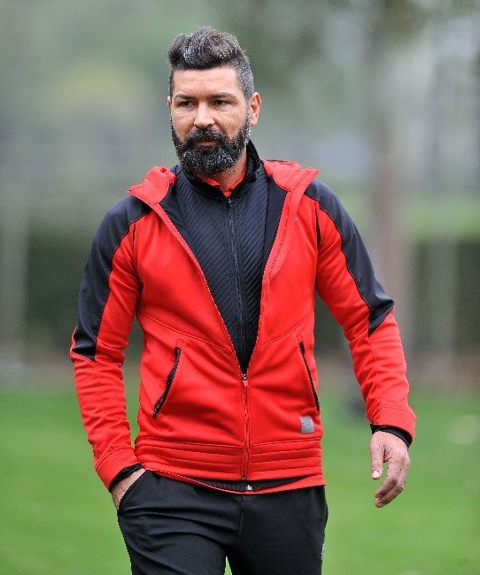 Hakan Kutlu: "Yönetime Cevap Vermeden Bülent Hoca İle Görüştüm"
