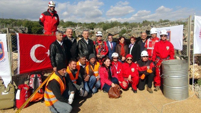 Silifke’de 128 Metre Derinliğindeki Cehennem Obruğu Temizlendi