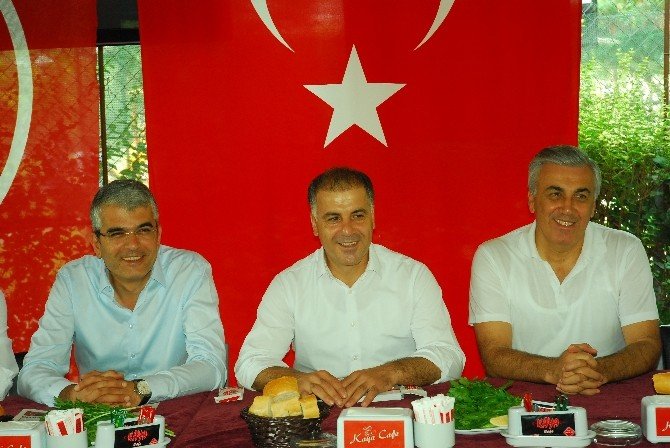 Mhp’li Mehmet Günal Ve Tarkan Akıllı Vatandaşlarla Buluştu