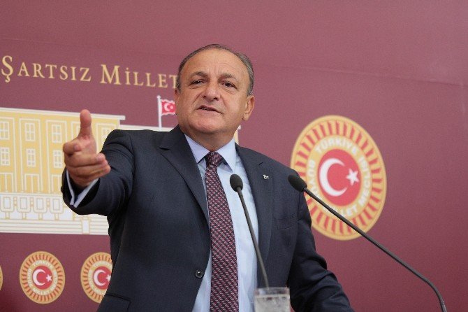 Oktay Vural: “Sıkıyönetim Belli Yerlerde Ortaya Konulmalı”