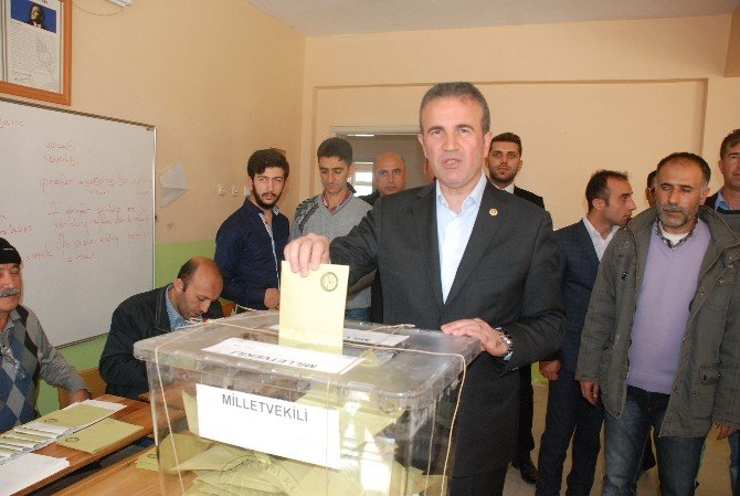 Mhp’li Başkan 1119 Nolu Sandıkta Oyunu Kullandı