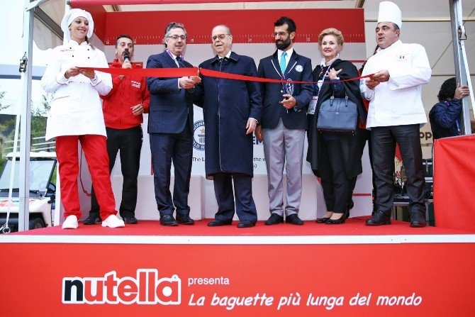 Dünyanın En Uzun Bageti 122,4 Metre