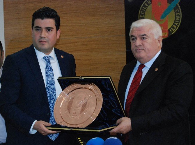 Chp Milletvekili Ekici Gaziantep Yönetimindeki 14 İstifayı Değerlendirdi