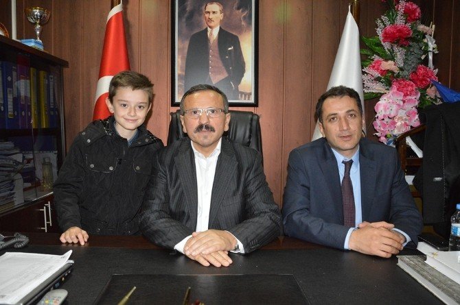 Milletvekili Beyazıt’ı Niksarlı Bağrına Bastı
