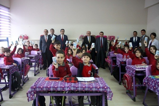 Trabzon’da Okullarda Süt Dağıtımına Başlandı