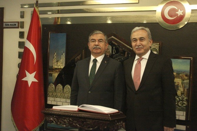 Bakan Yılmaz Adana’da