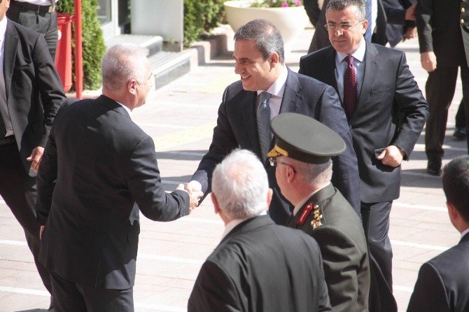 Milli Savunma Bakanı Vecdi Gönül Başkanlığındaki Heyet Chp Genel Merkezi’nde