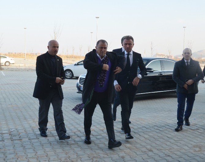 Fatih Terim’den ’Zemin’ Çıkışı