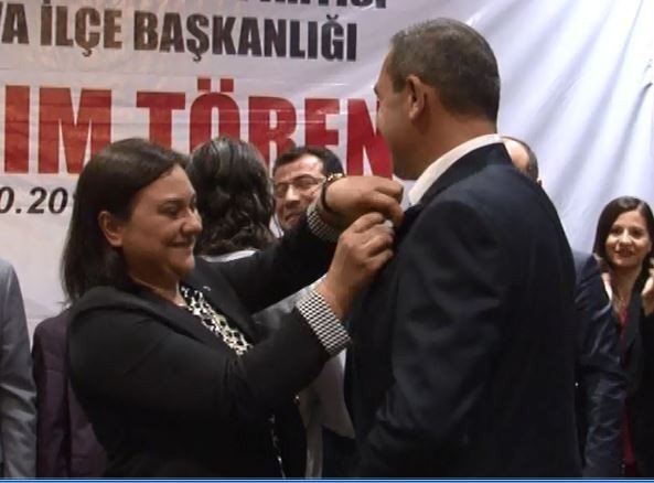 İzmir’de Mhp’ye Çeşitli Siyasi Partilerden Yaklaşık Yüz Kişi Katıldı