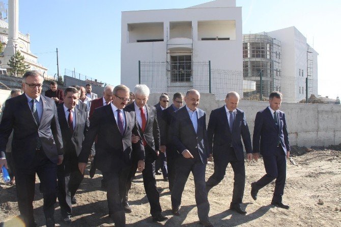Sağlık Bakanı Mehmet Müezzinoğlu: