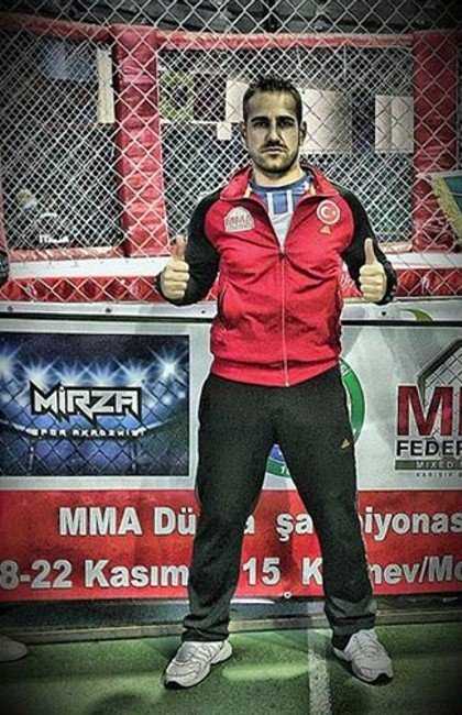 Uğur Mirza, Mma Dünya Şampiyonu Oldu