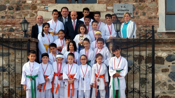 Mudanyalı Minik Karatecilerin Büyük Başarısı