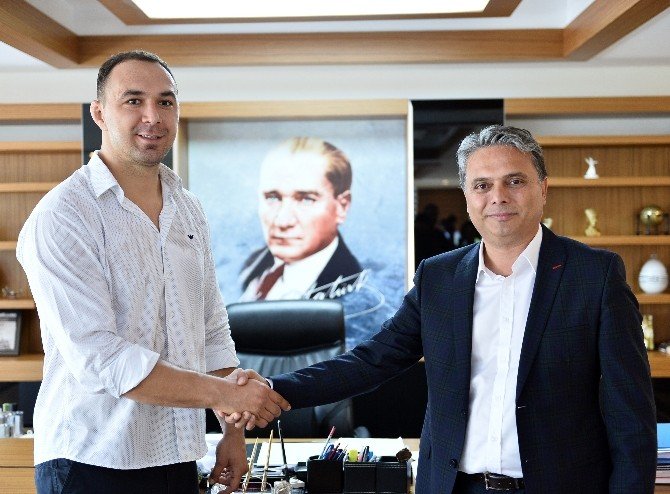 Recep Gürbüz’ün Adı Muratpaşa’da Yaşayacak