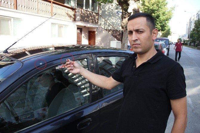Maganda Kurşunu Seyir Halindeki Otomobile İsabet Etti