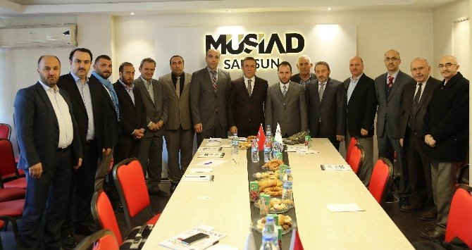 Başkan Genç İş Dünyasıyla Buluştu