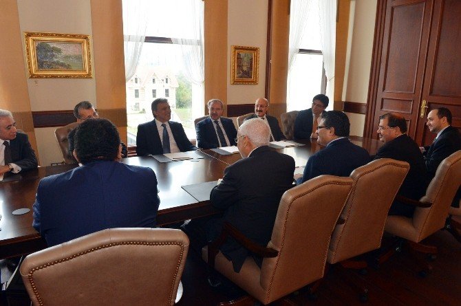 Tunus Nahda Hareketi Lideri Gannuşi’den Abdullah Gül’e Ziyaret