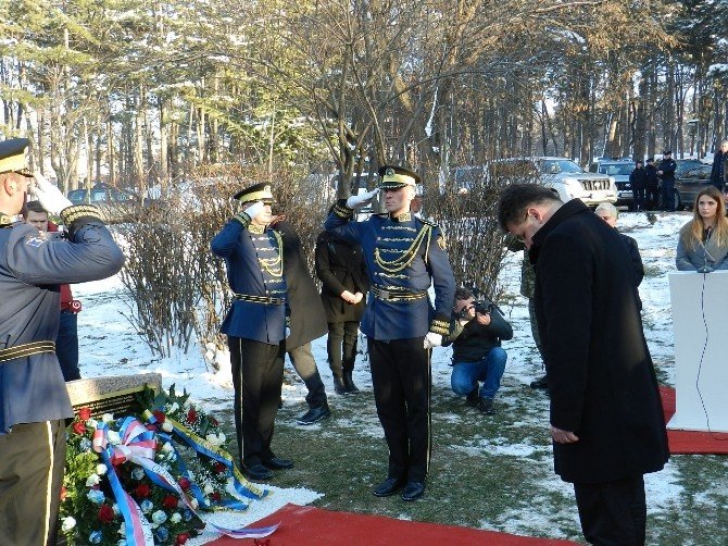 Kosova İçin Hayatını Kaybeden Slovak Askerler Unutulmadı