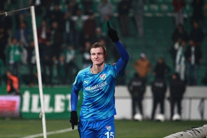 Bursaspor, İlk Yarıyı Moralli Bitirmek İstiyor