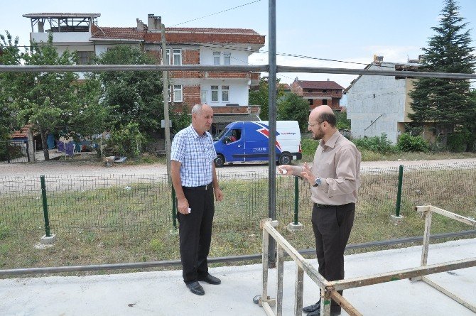 Niksar’da Her Mahalleye Spor Sahası