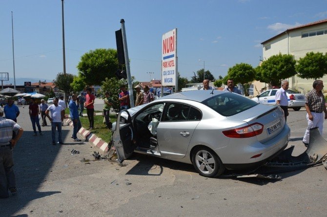 Niksar’da Kaza: 2 Yaralı