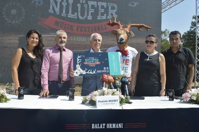 "Dünyayı Sev, Geyiği Öp, Festivale Gel"