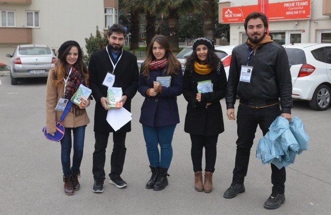Geri Dönüşüm İçin 20 Yıldır Kapı Kapı Dolaşıyorlar