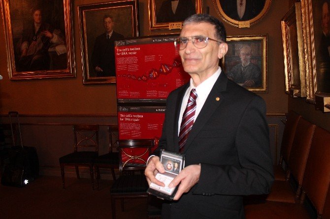 Aziz Sancar, Üyelik Kartını Aldı
