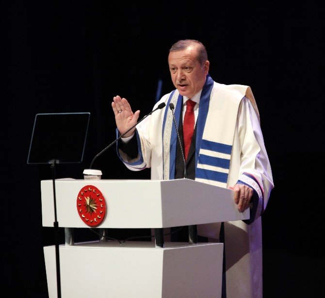 Cumhurbaşkanı Erdoğan’a Fahri Doktora Diploması Verildi