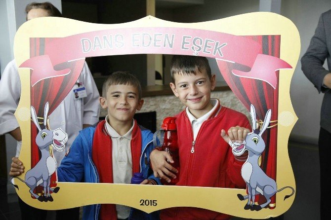 5 Bin Çocuk Tiyatro İzledi