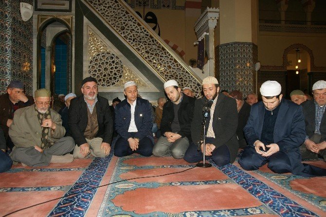Akyazı’da Şehit Ve Gazileri Anma Programına Yoğun İlgi