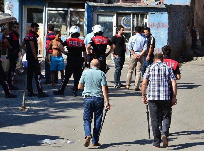 Düğün Konvoyunda Daha Çok Para İsteyince Kavga Çıktı