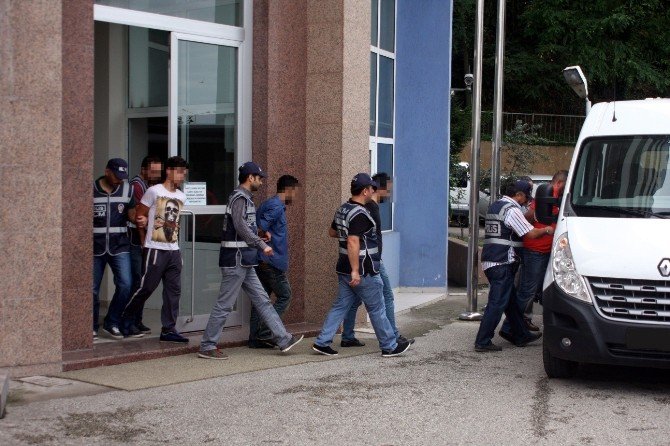 Uyuşturucu Kuryesi Polisten Kaçamadı