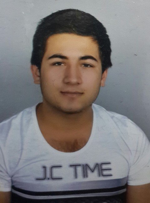 Arkadaşını Bıçakla Öldüren Genç Tutuklandı
