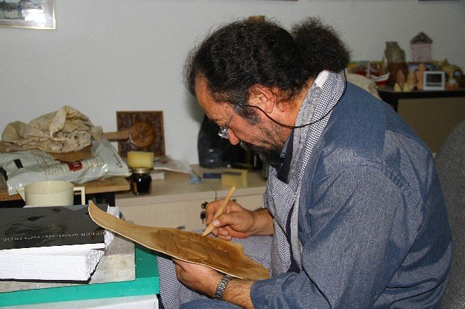 Kösele Derisinden Sanatsal Çalışma
