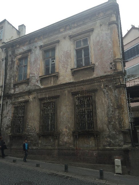 Tarihi Bina Kurtarılıyor