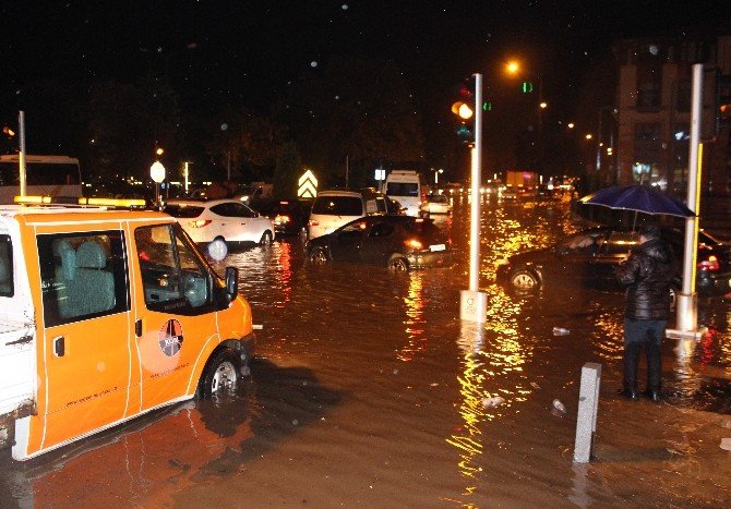 Ordu’da Yağmur Hayatı Felç Etti