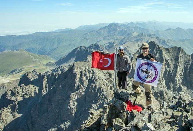 Ordulu Dağcılar Kaçkar Zirvesinde