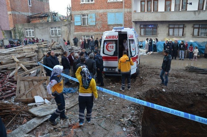 Asansör Boşluğuna Düşen Temizlik İşçisi Öldü