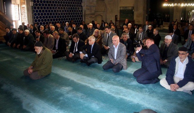 Organ Bağışlayanlar İçin Mevlit Okutuldu