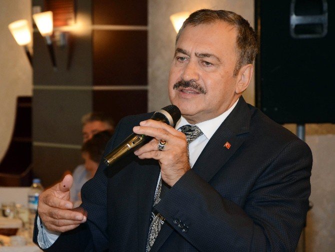 Bakan Eroğlu, Esnaf Ve Sanatkarlar Odalarının Başkanlarıyla Bir Araya Geldi