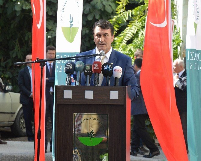 Sağlık Bakanı Müezzinoğlu, Çocuklarla Eğlendi
