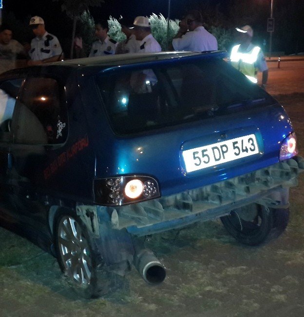Kaza Yapan Aracın Altında Silah Ele Geçti