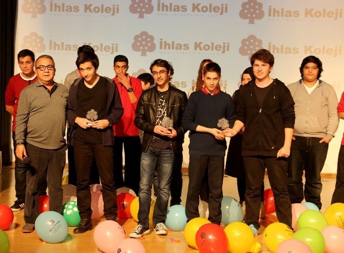 İhlas Koleji’nde İngilizce Dublaj Yarışması Yapıldı
