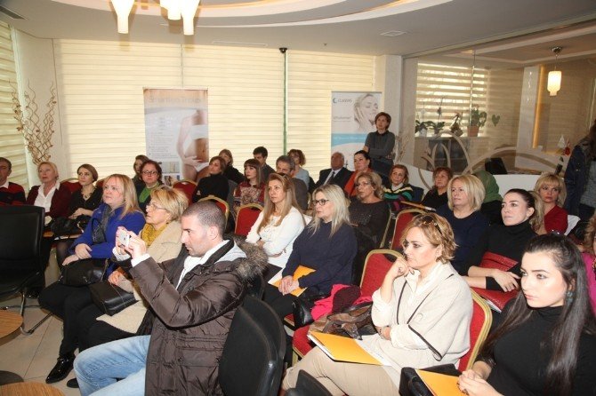 Op. Dr. Erbaş: "Kolayca Çözülecek Estetik Problemlerle Gereksiz Yere Ömür Boyu Yaşamayın"