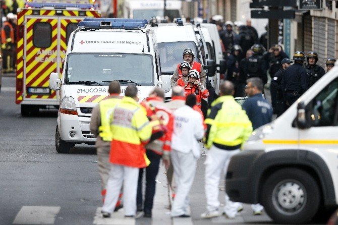 Paris’te Terör Operasyonu: 3 Ölü