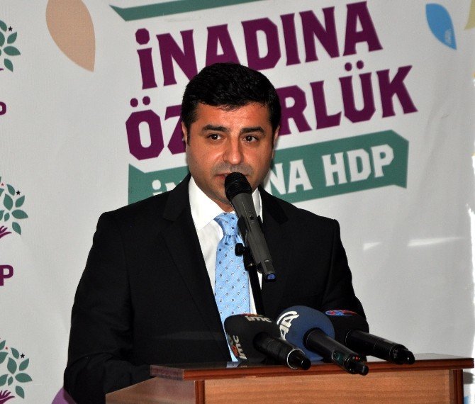 Demirtaş Din Alimleriyle Bir Araya Geldi