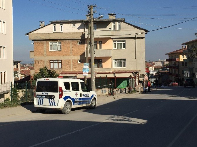 Miras Yüzünden Akrabalarıyla Tartıştı Bacağından Vuruldu
